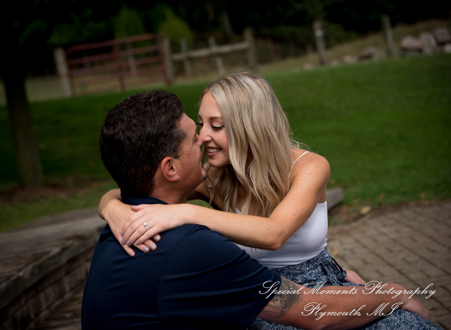 Lindsey & Mike at Kensington Park Milford MI engagement photography