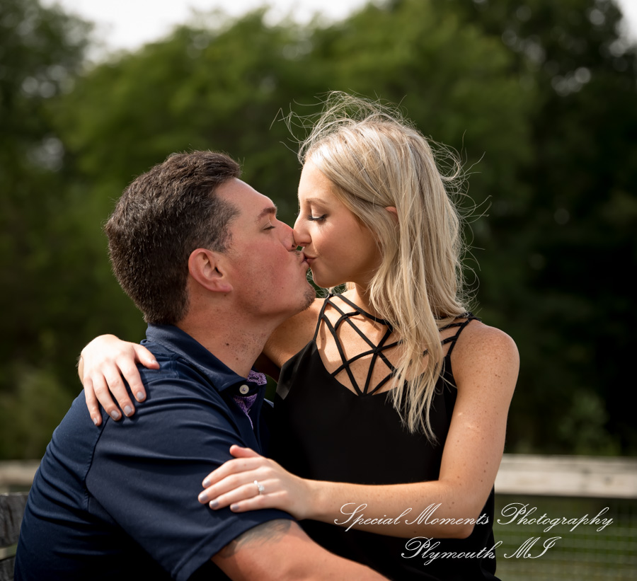 Lindsey & Mike at Kensington Park Milford MI engagement photography