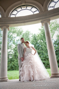 Deanna Sue at Lellis Inn Auburn Hills MI wedding photography