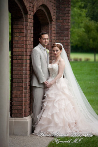 Deanna Sue at Lellis Inn Auburn Hills MI wedding photography