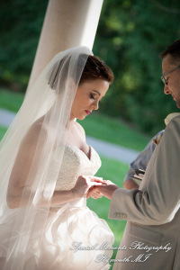 Deanna Sue at Lellis Inn Auburn Hills MI wedding photography