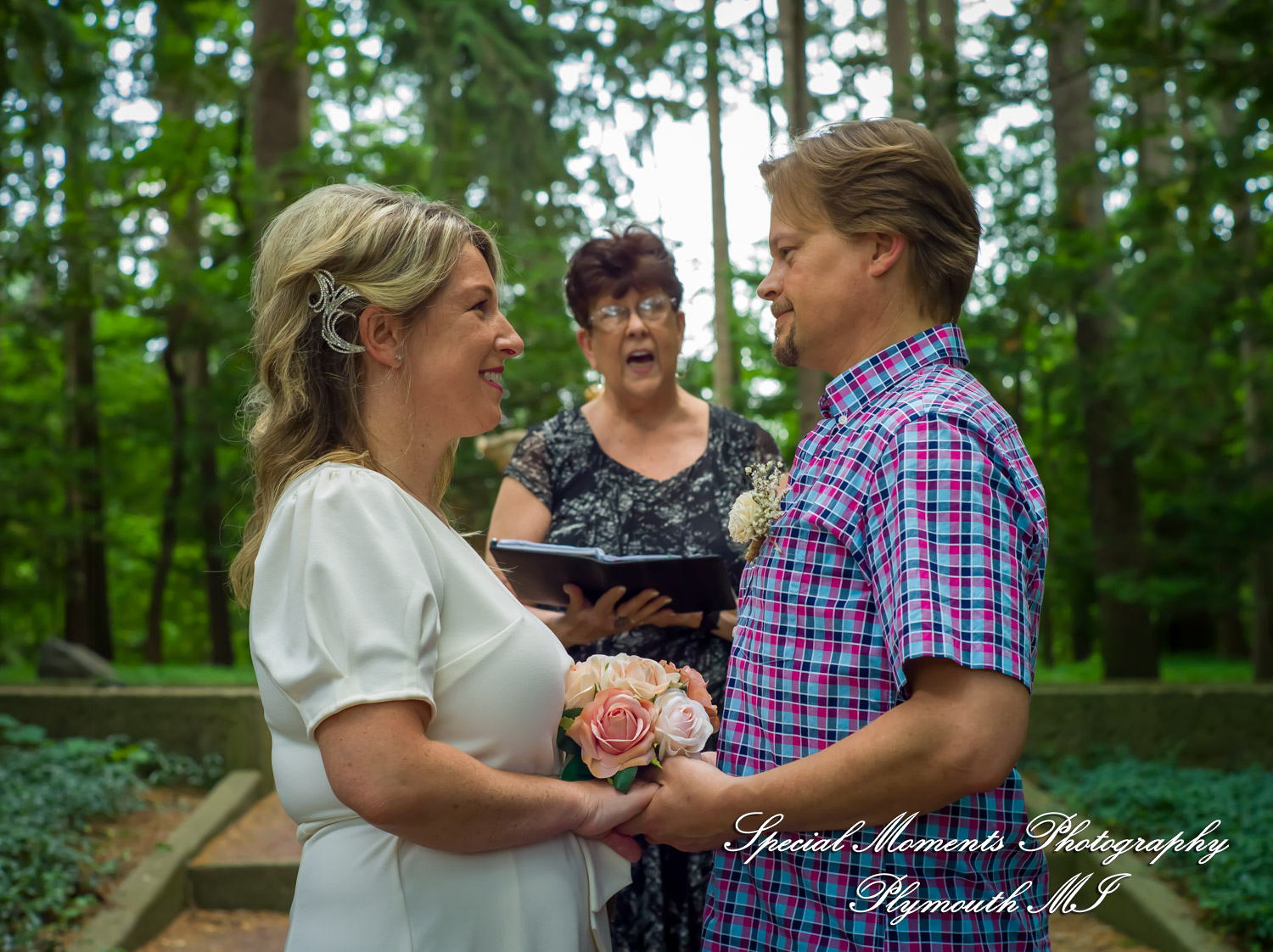 Jaclyne & Rob at Cranbrook House & Gardens Bloomfield Hills MI wedding photograph