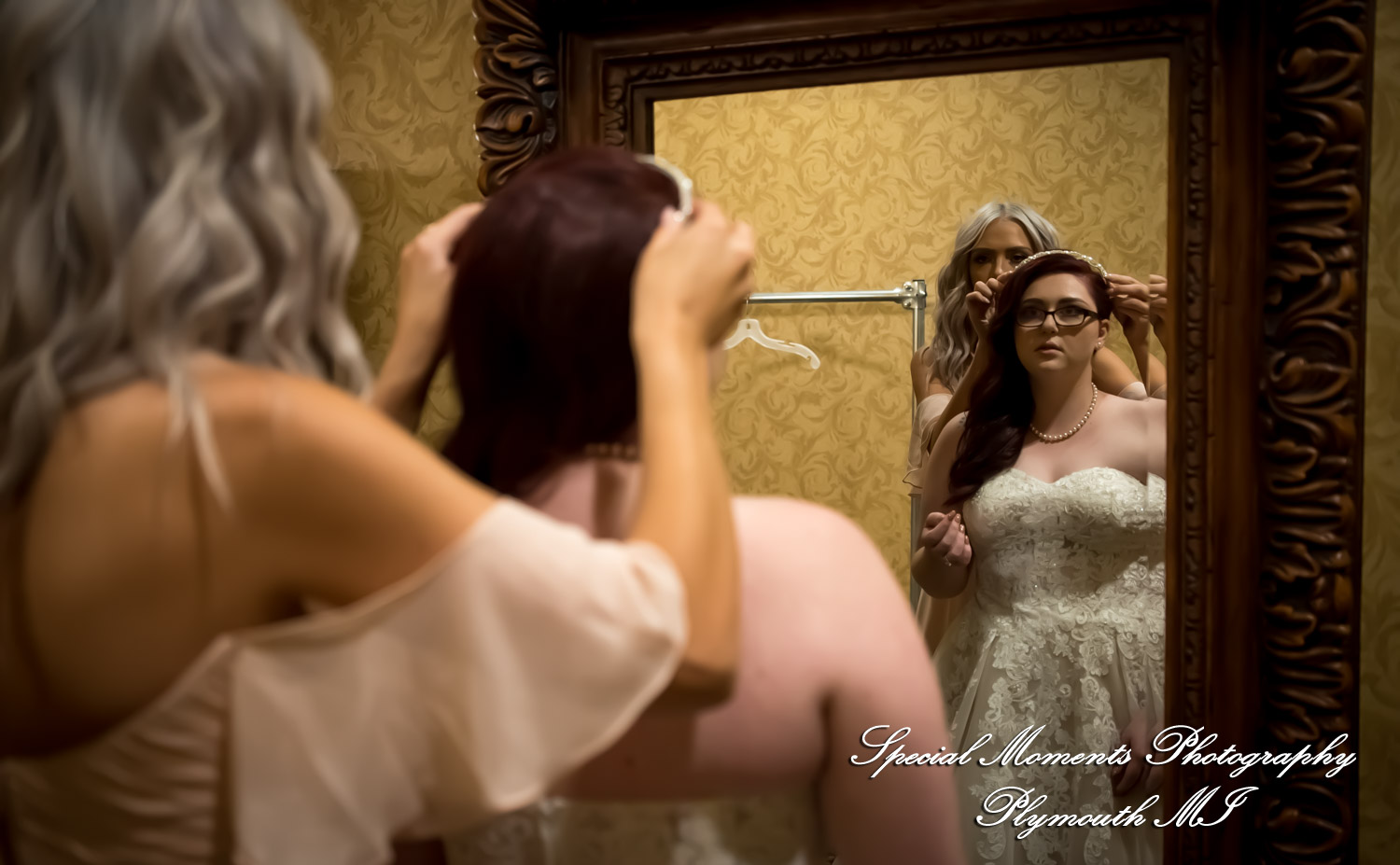 Stephanie & Tristan at Crystal Gardens Howell MI wedding photography
