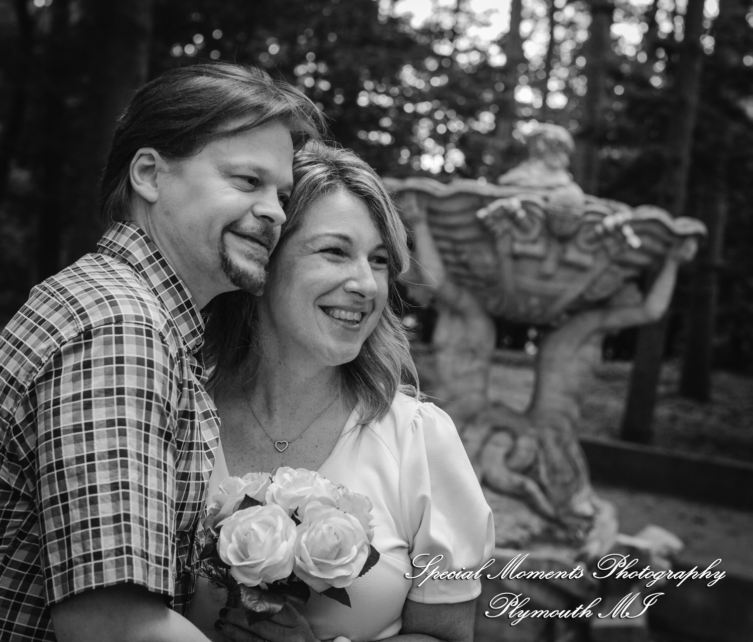 Jaclyne & Rob at Cranbrook House & Gardens Bloomfield Hills MI wedding photograph