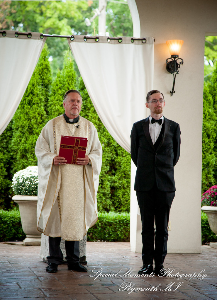 Stephanie & Tristan at Crystal Gardens Howell MI wedding photography