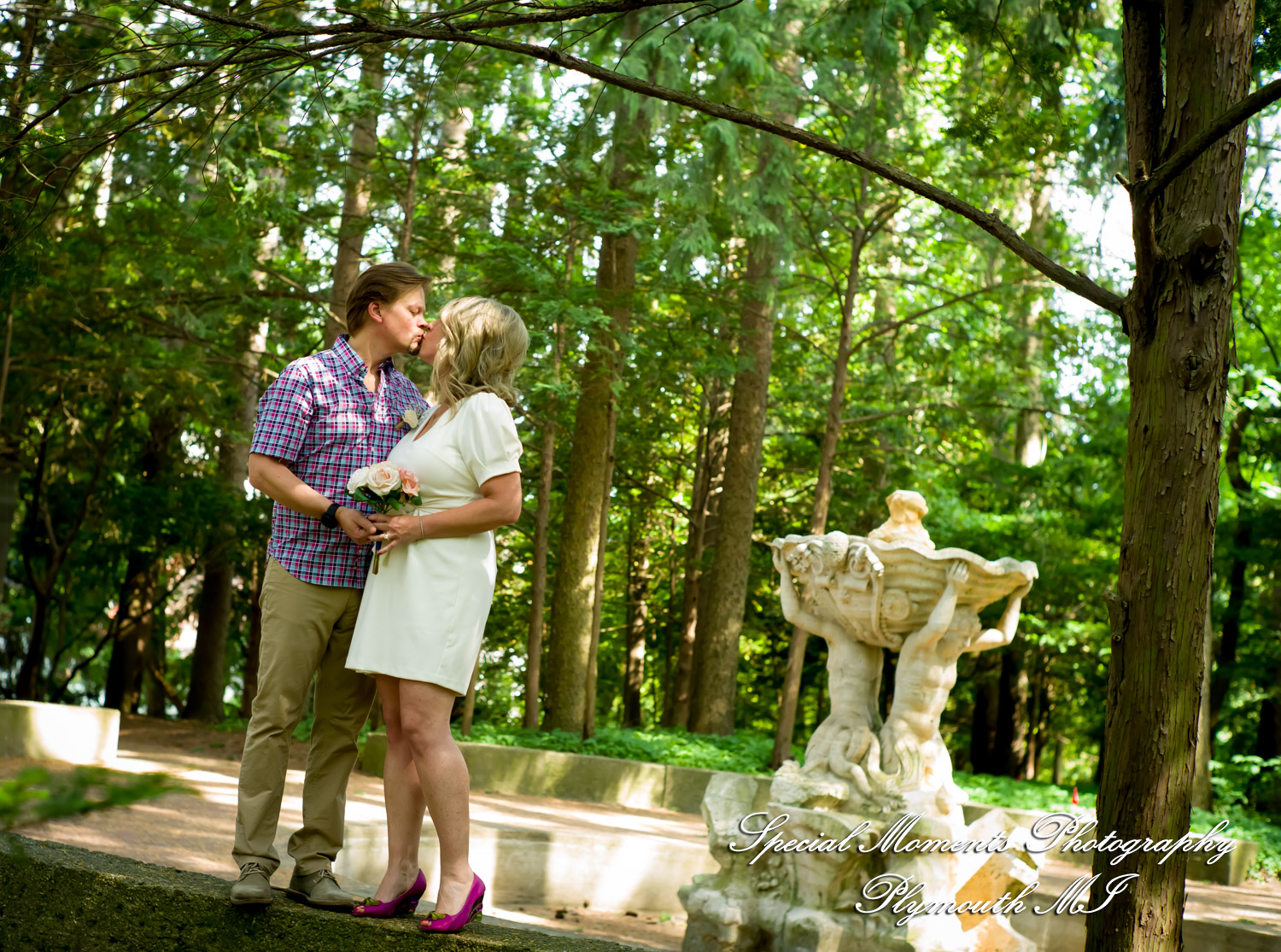 Jaclyne & Rob at Cranbrook House & Gardens Bloomfield Hills MI wedding photograph