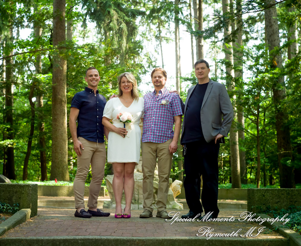 Jaclyne & Rob at Cranbrook House & Gardens Bloomfield Hills MI wedding photograph