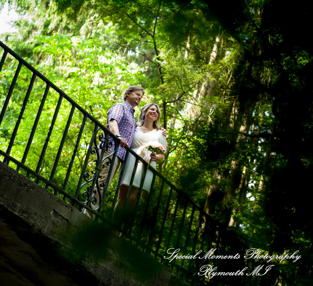 Jaclyne & Rob at Cranbrook House & Gardens Bloomfield Hills MI wedding photograph