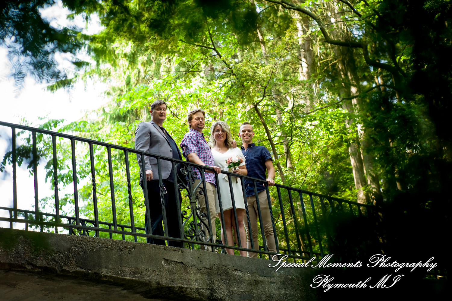 Jaclyne & Rob at Cranbrook House & Gardens Bloomfield Hills MI wedding photograph