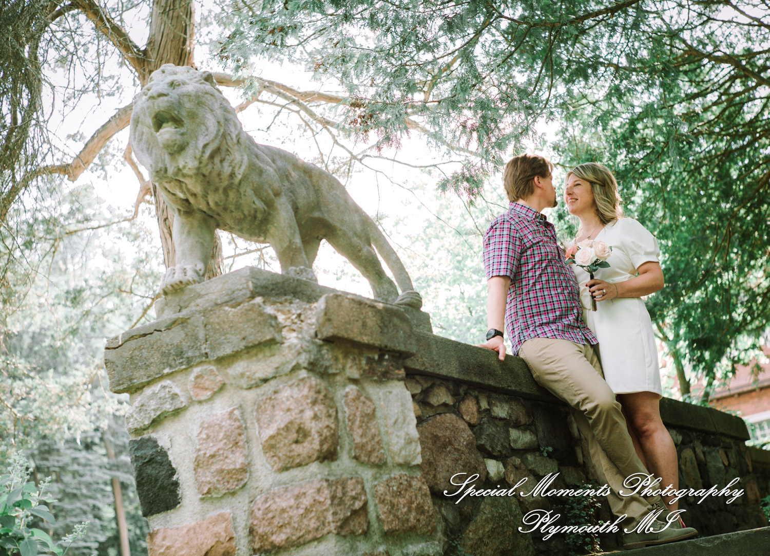 Jaclyne & Rob at Cranbrook House & Gardens Bloomfield Hills MI wedding photograph
