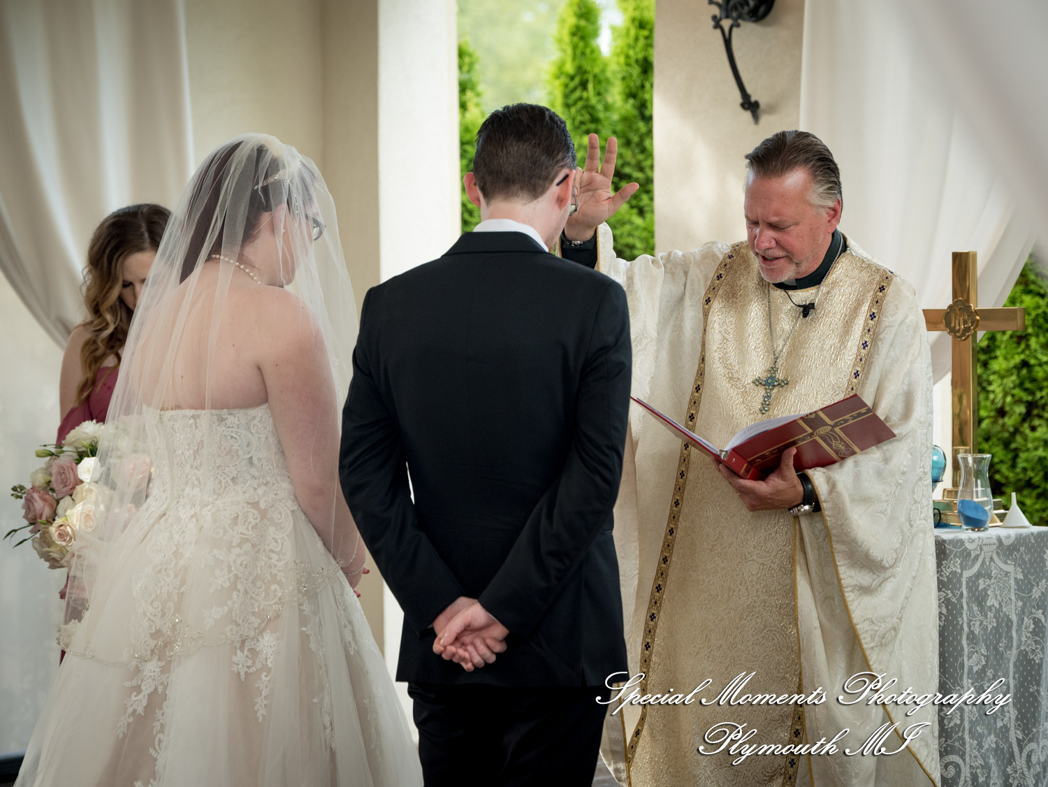 Stephanie & Tristan at Crystal Gardens Howell MI wedding photography
