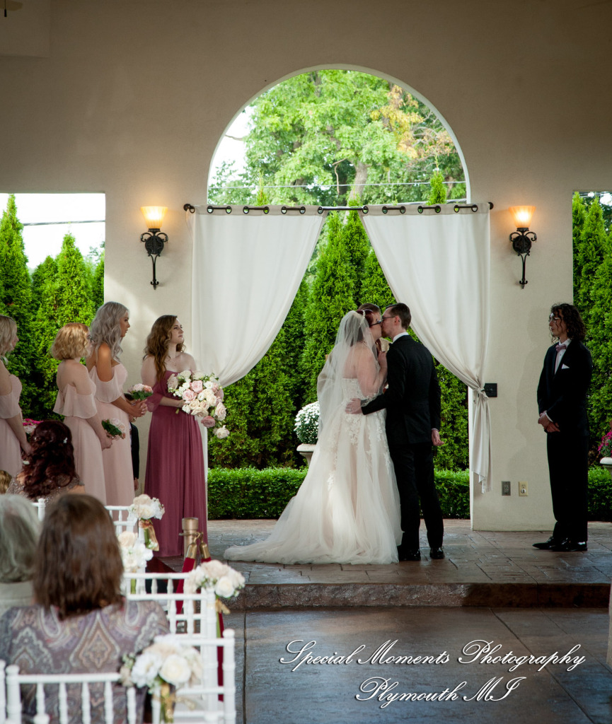 Stephanie & Tristan at Crystal Gardens Howell MI wedding photography