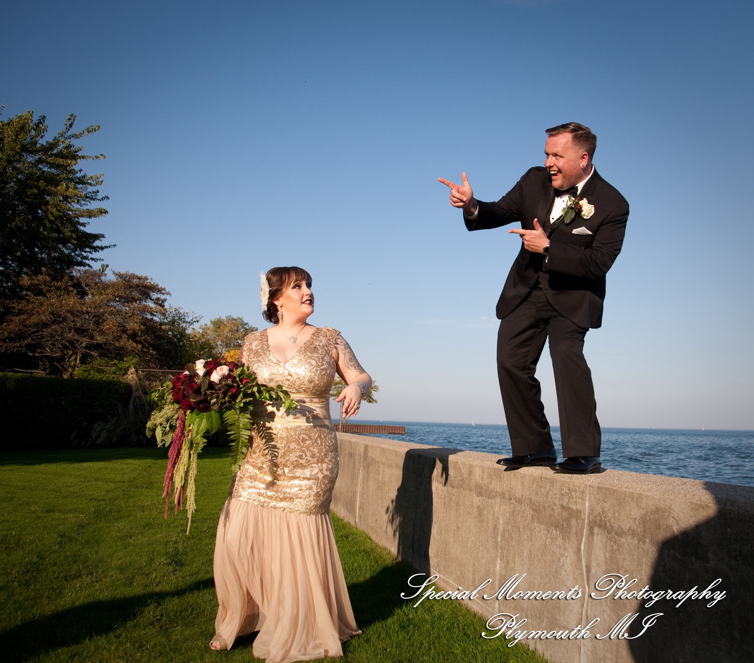Rebecka & Clinton at Grosse Pointe War Memorial Grosse Pointe Farms MI wedding photograph