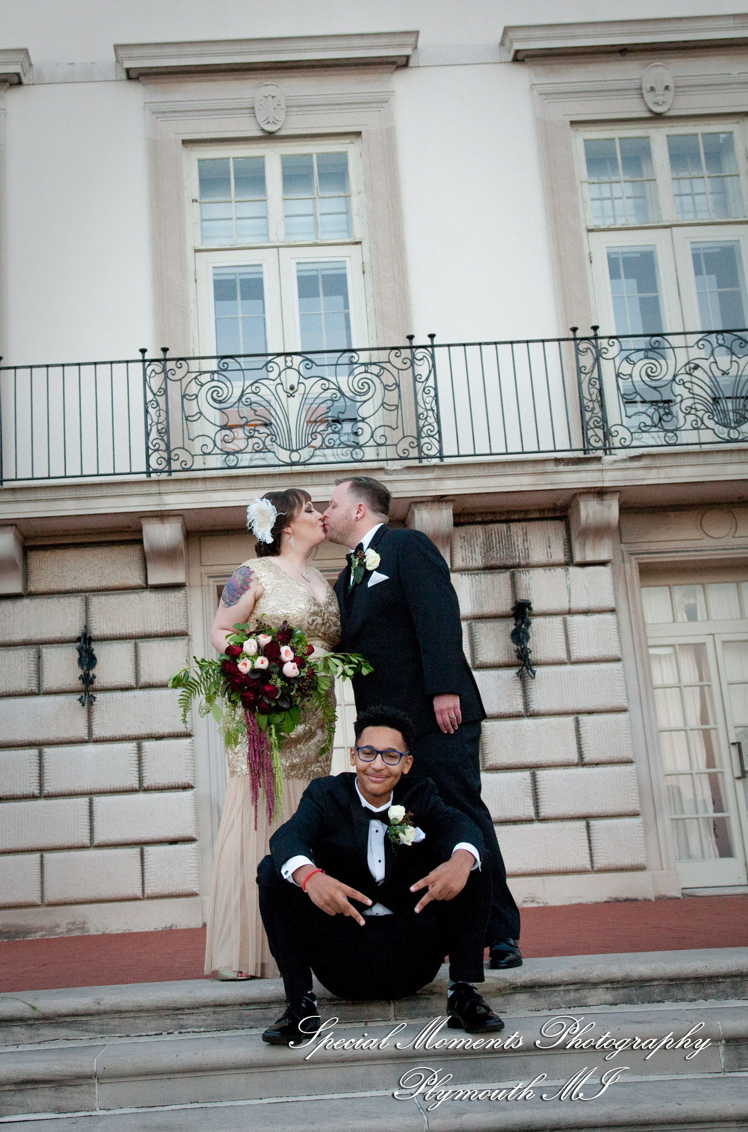 Rebecka & Clinton at Grosse Pointe War Memorial Grosse Pointe Farms MI wedding photograph