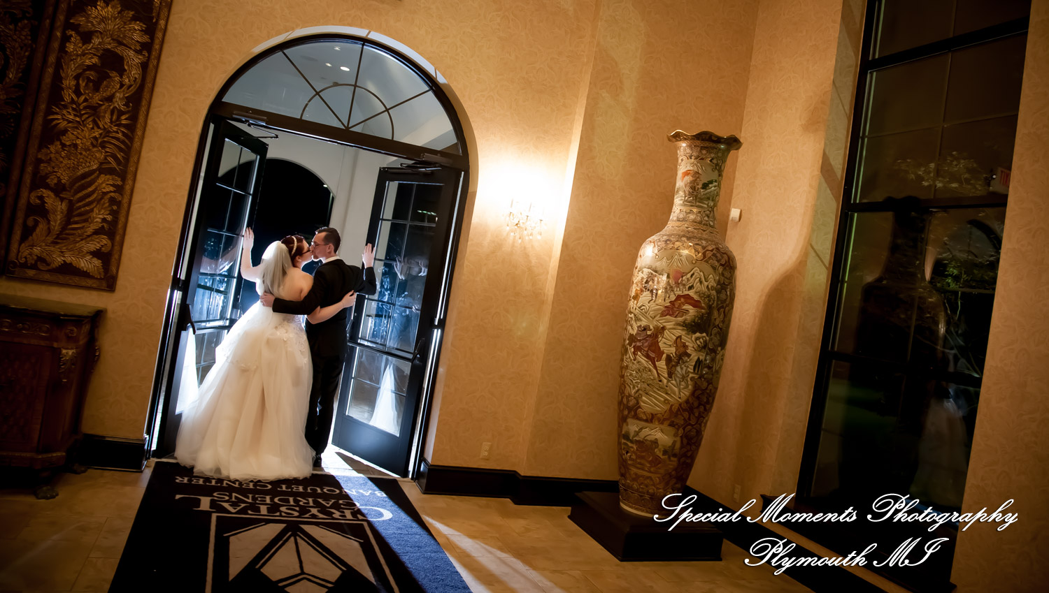 Stephanie & Tristan at Crystal Gardens Howell MI wedding photography