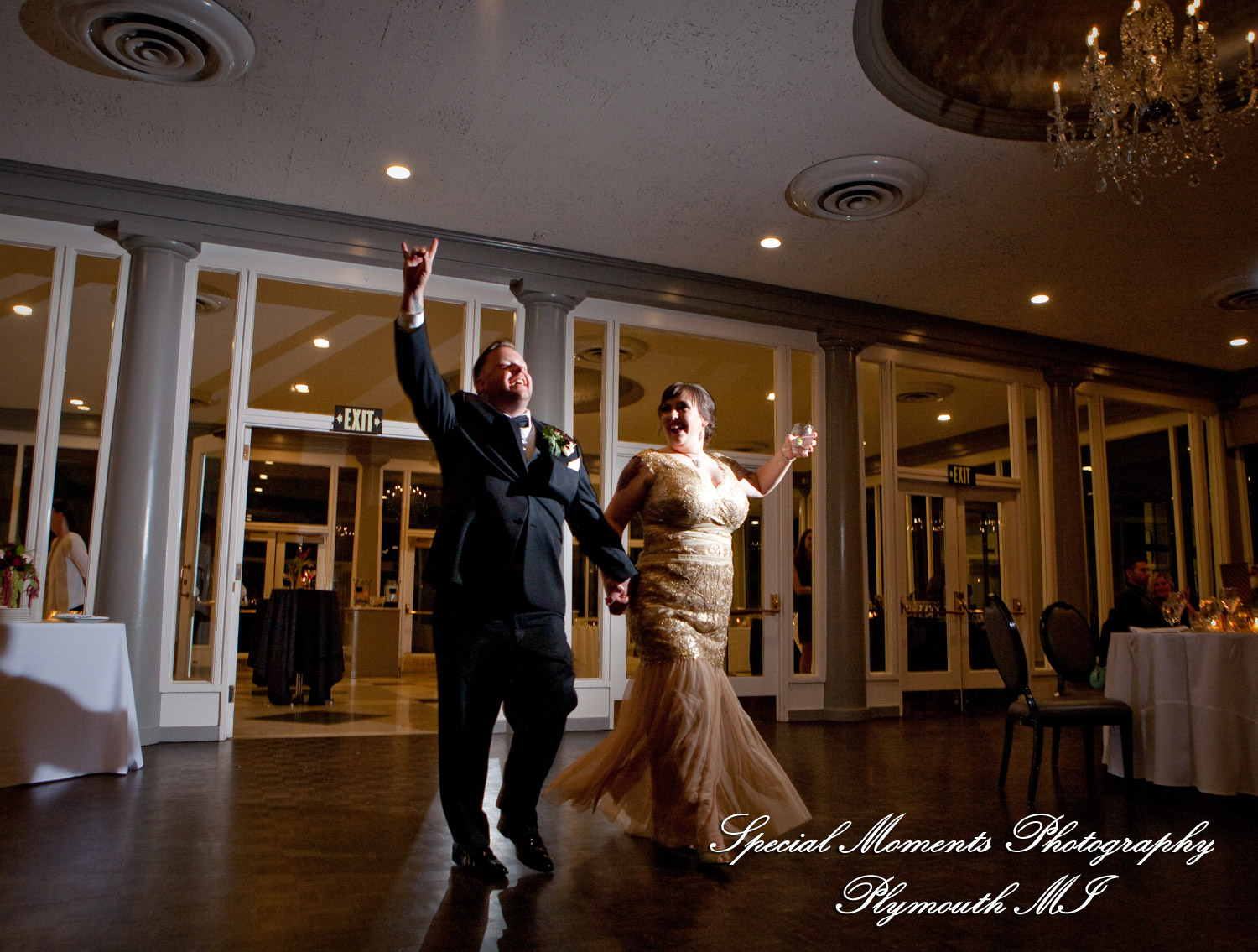 Rebecka & Clinton at Grosse Pointe War Memorial Grosse Pointe Farms MI wedding photograph