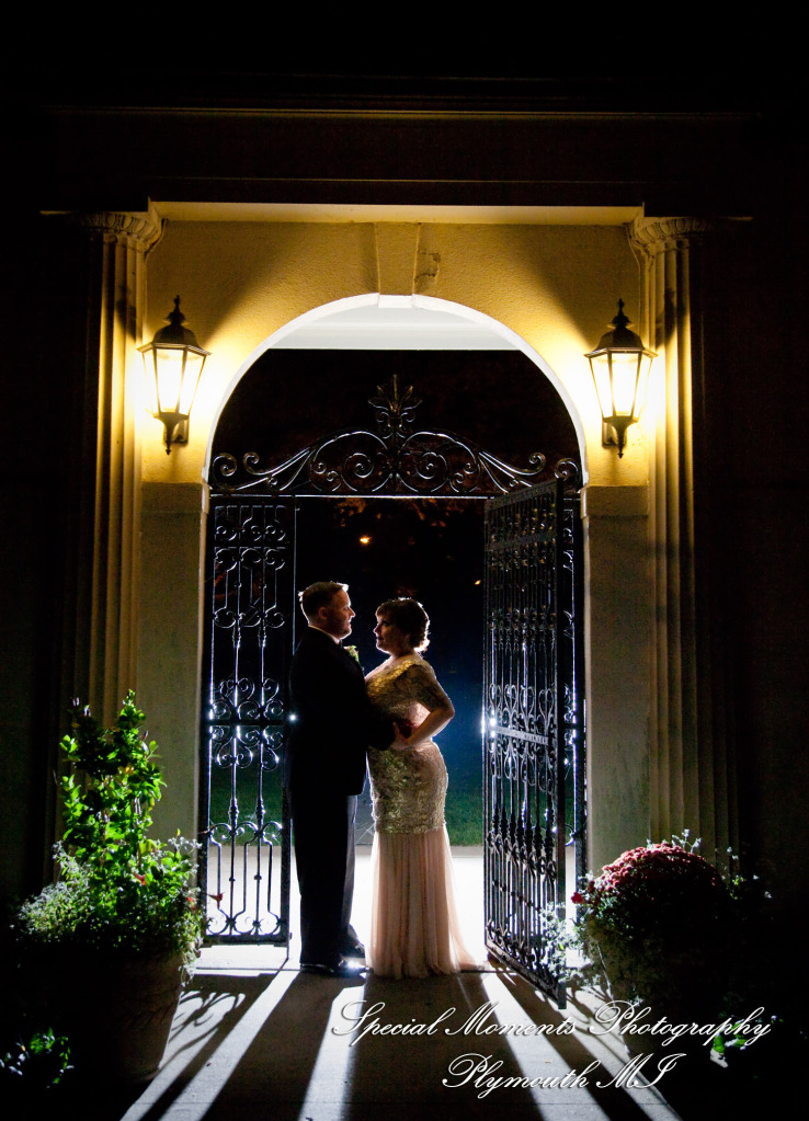 Rebecka & Clinton at Grosse Pointe War Memorial Grosse Pointe Farms MI wedding photograph