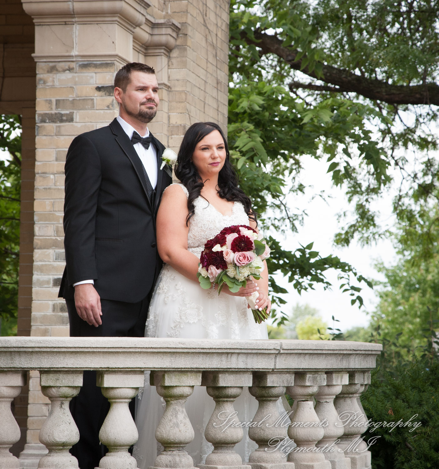Belle Isle Casino Detroit MI wedding photograph