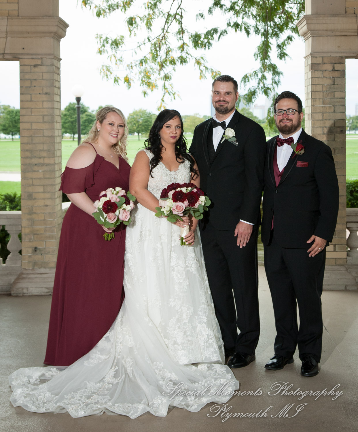 Belle Isle Casino Detroit MI wedding photograph