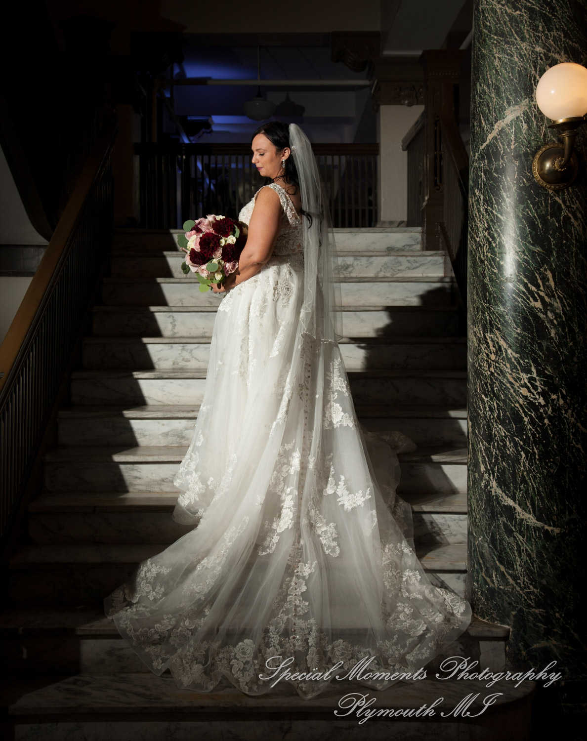 Belle Isle Casino Detroit MI wedding photograph