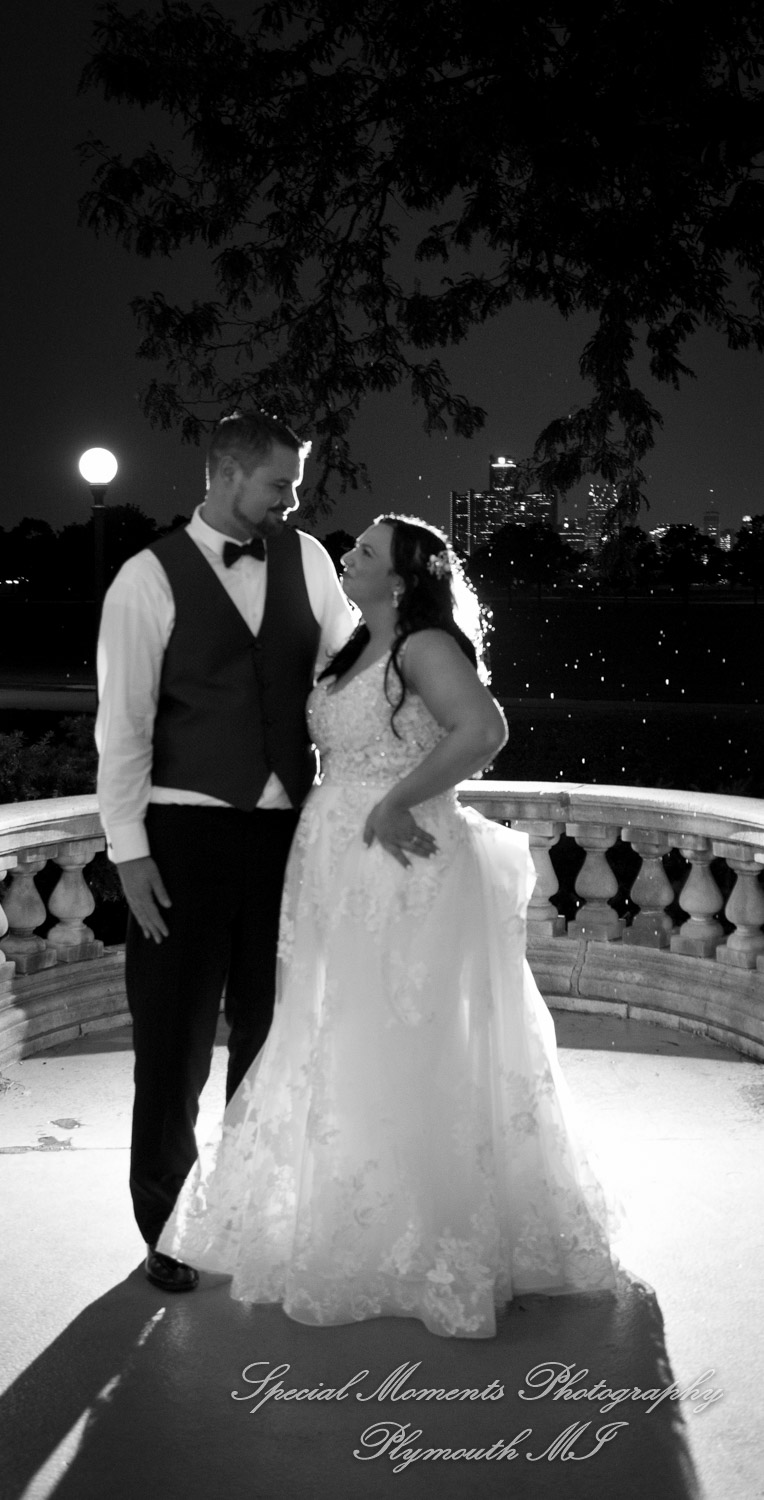 Belle Isle Casino Detroit MI wedding photograph