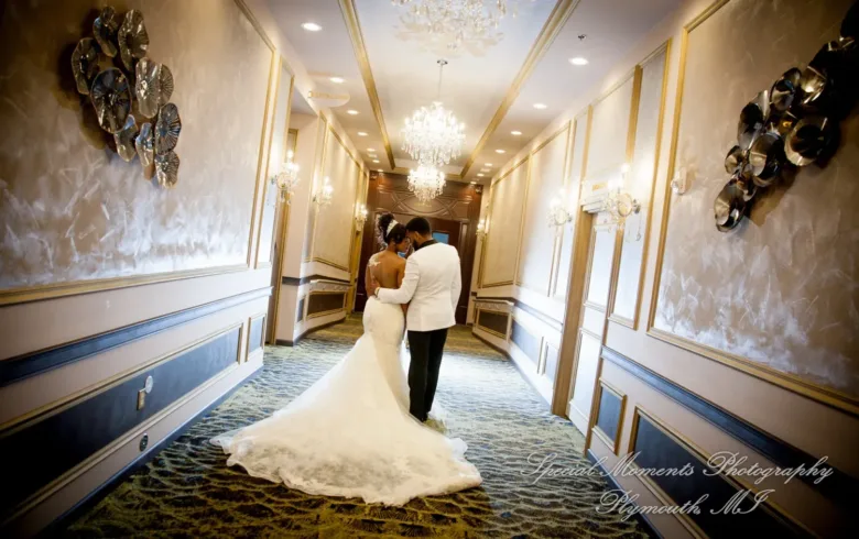 Bentley Banquet Conference Center Wyandotte MI wedding photograph