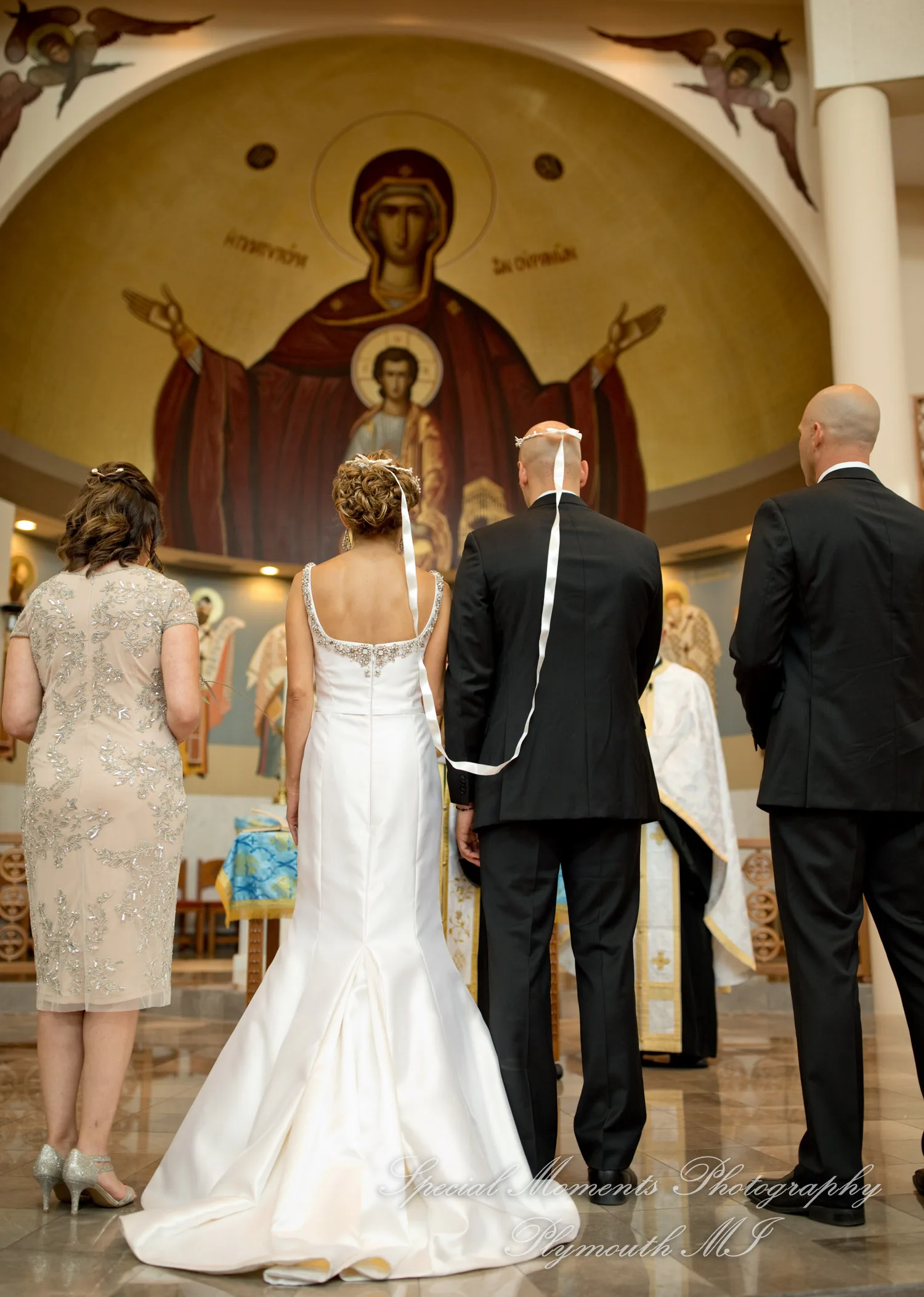 St. Nicholas Greek Orthodox Troy MI wedding photograph