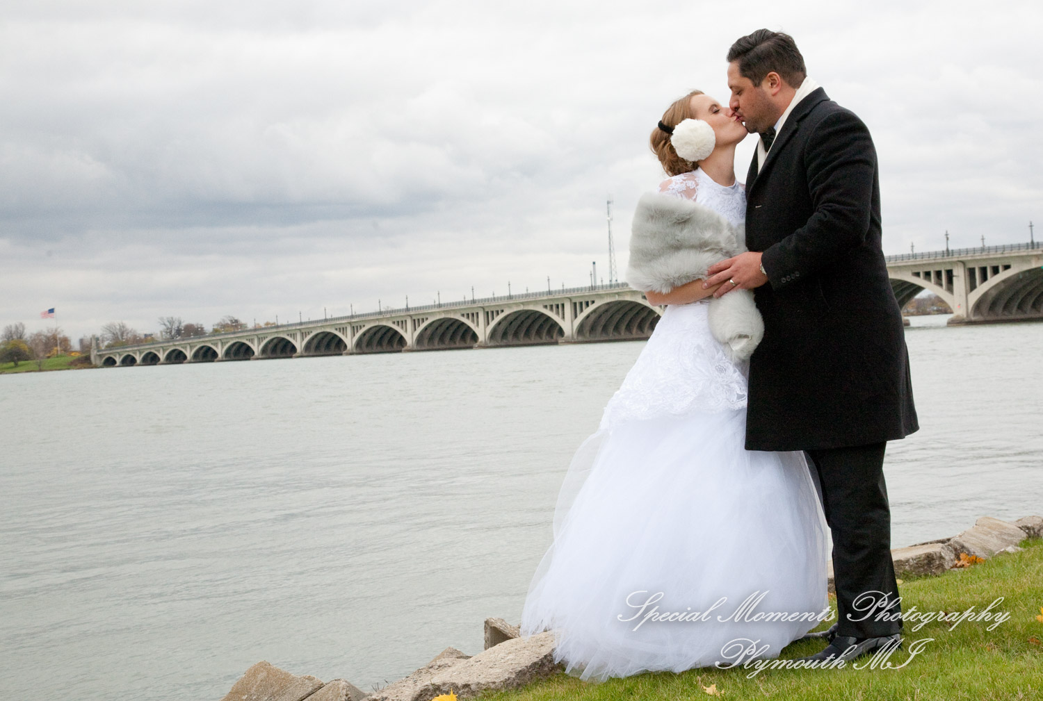 Claire & Paul at Detroit Yacht Club Detroit MI wedding photography