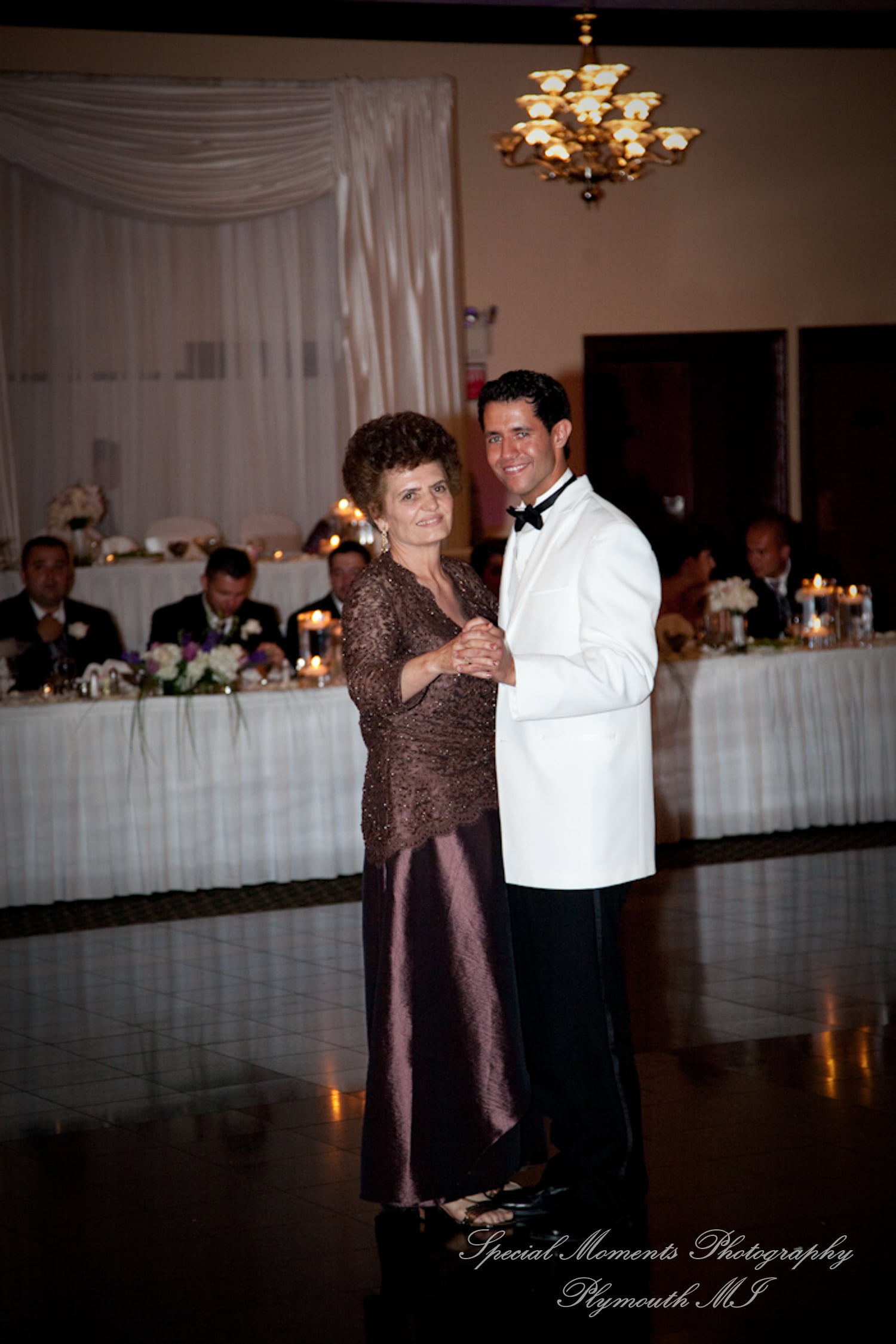 Macedonian Cultural Center Sterling Heights MI wedding photograph