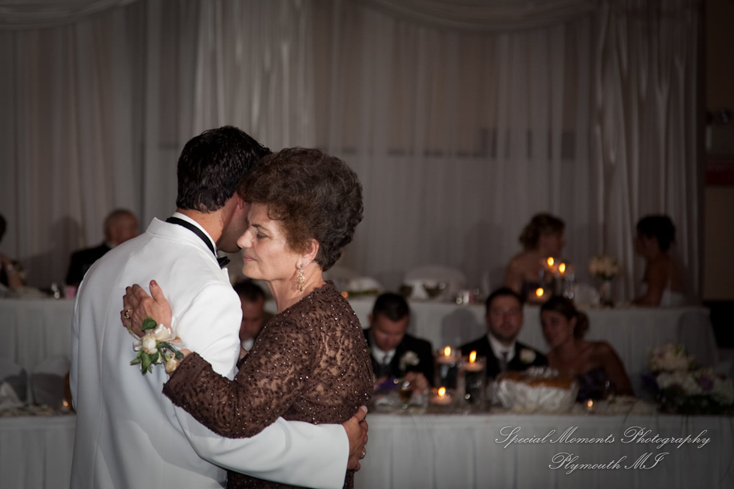 Macedonian Cultural Center Sterling Heights MI wedding photograph