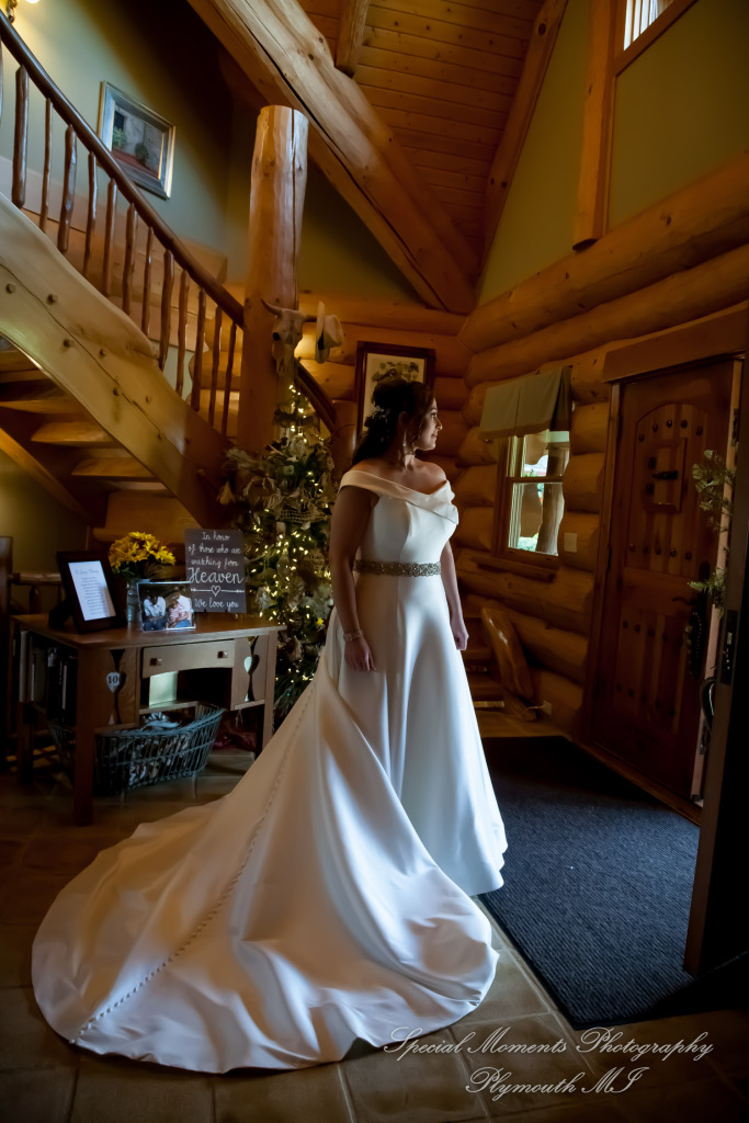 Rachel & Lamar at Sunset Cove Bed & Breakfast Pinkney MI wedding photography