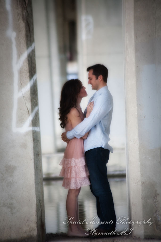 Arielle & Dave at Bandemre Park Ann Arbor MI engagement photography