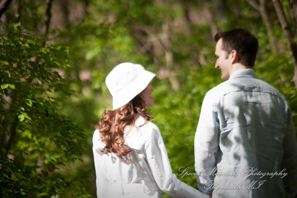 Arielle & Dave at Bandemre Park Ann Arbor MI engagement photography