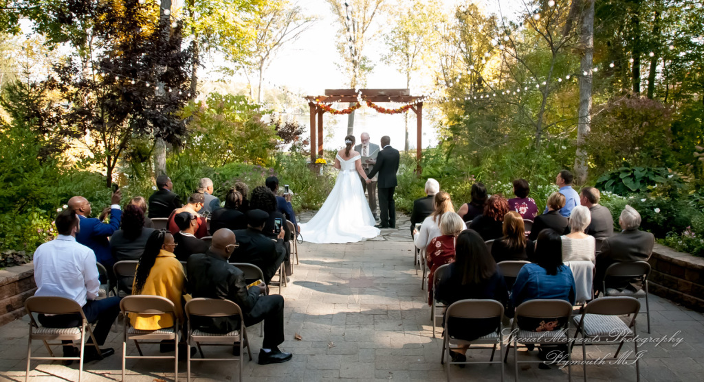 Rachel & Lamar at Sunset Cove Bed & Breakfast Pinkney MI wedding photography