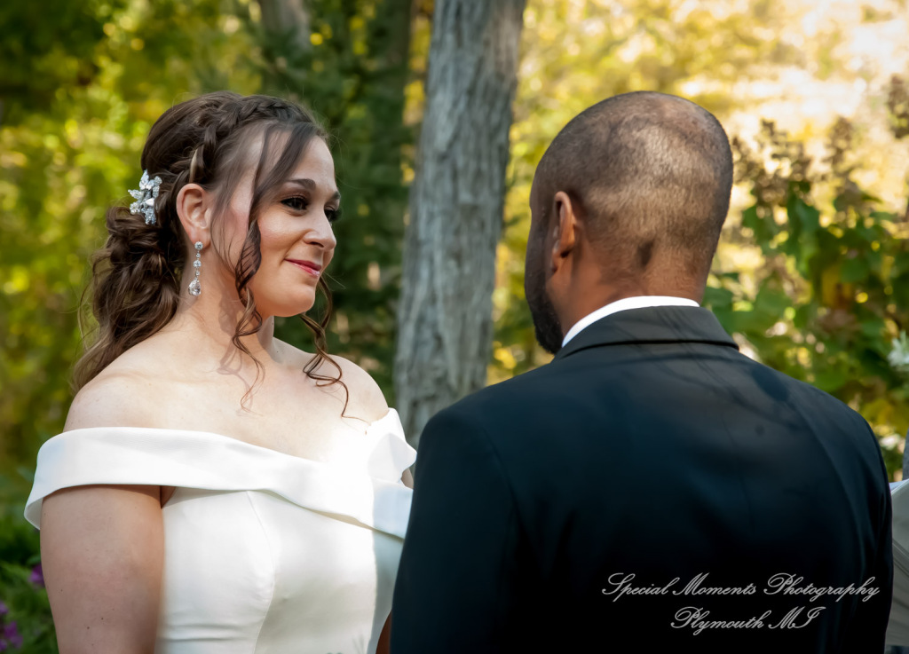 Rachel & Lamar at Sunset Cove Bed & Breakfast Pinkney MI wedding photography