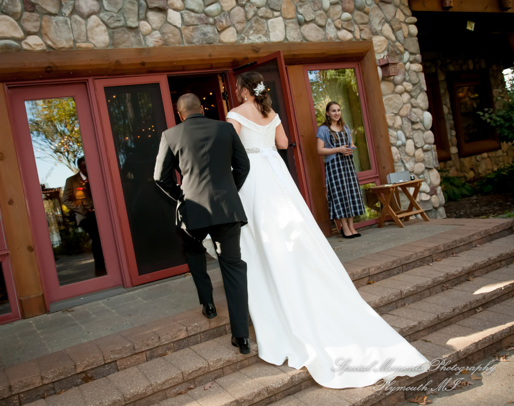 Rachel & Lamar at Sunset Cove Bed & Breakfast Pinkney MI wedding photography