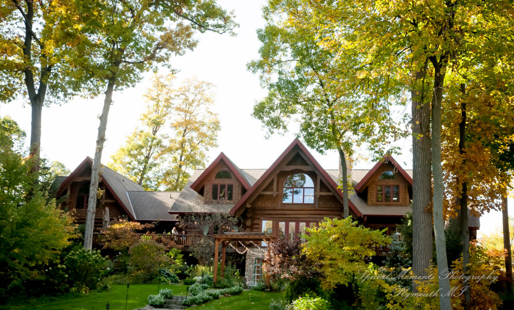 Rachel & Lamar at Sunset Cove Bed & Breakfast Pinkney MI wedding photography