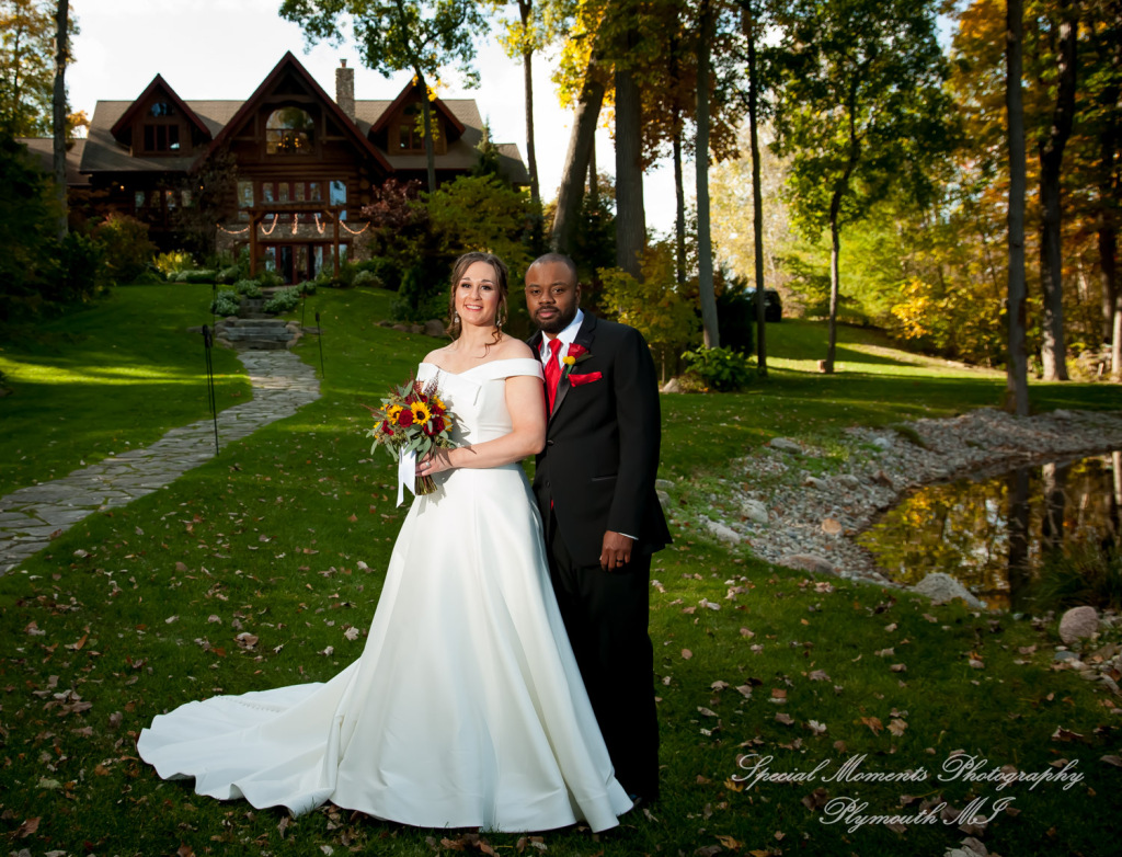 Rachel & Lamar at Sunset Cove Bed & Breakfast Pinkney MI wedding photography