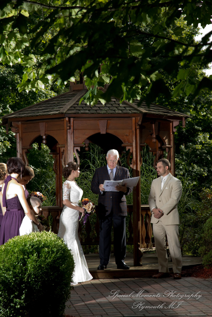 Melissa & Jeremy at Tri-county Sportsmen's League Saline MI wedding photography