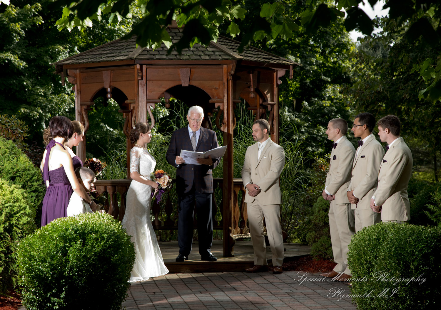 Melissa & Jeremy at Tri-county Sportsmen's League Saline MI wedding photography