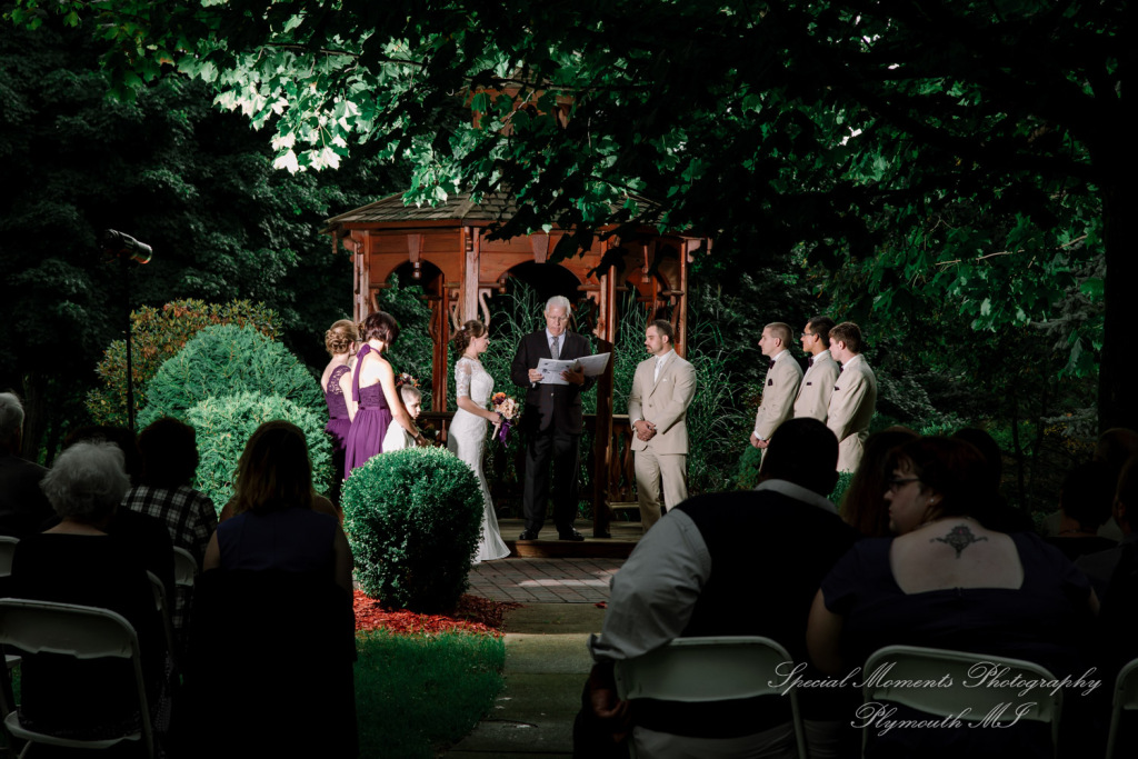 Melissa & Jeremy at Tri-county Sportsmen's League Saline MI wedding photography