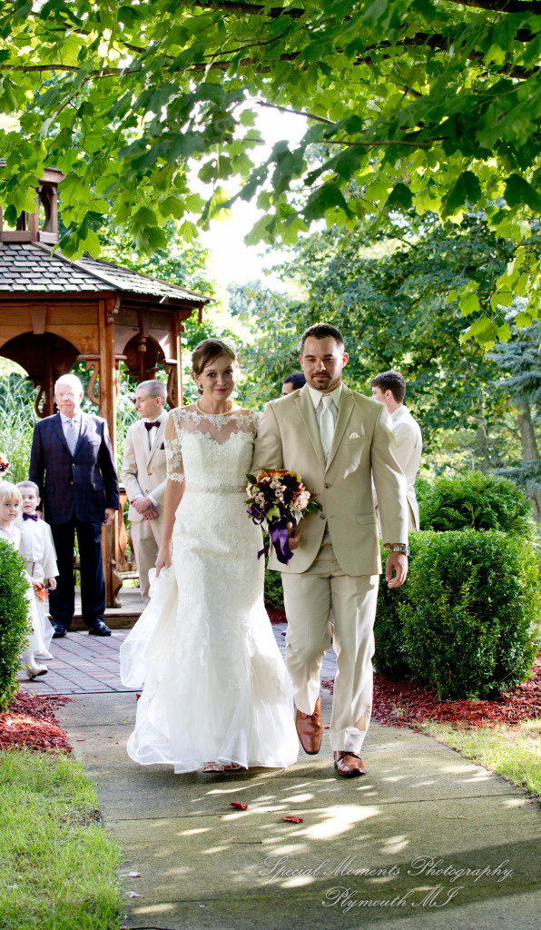 Melissa & Jeremy at Tri-county Sportsmen's League Saline MI wedding photography