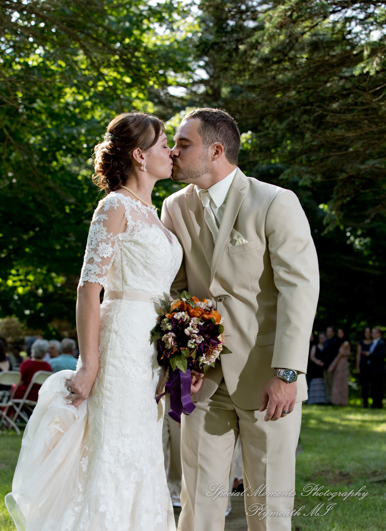 Melissa & Jeremy at Tri-county Sportsmen's League Saline MI wedding photography