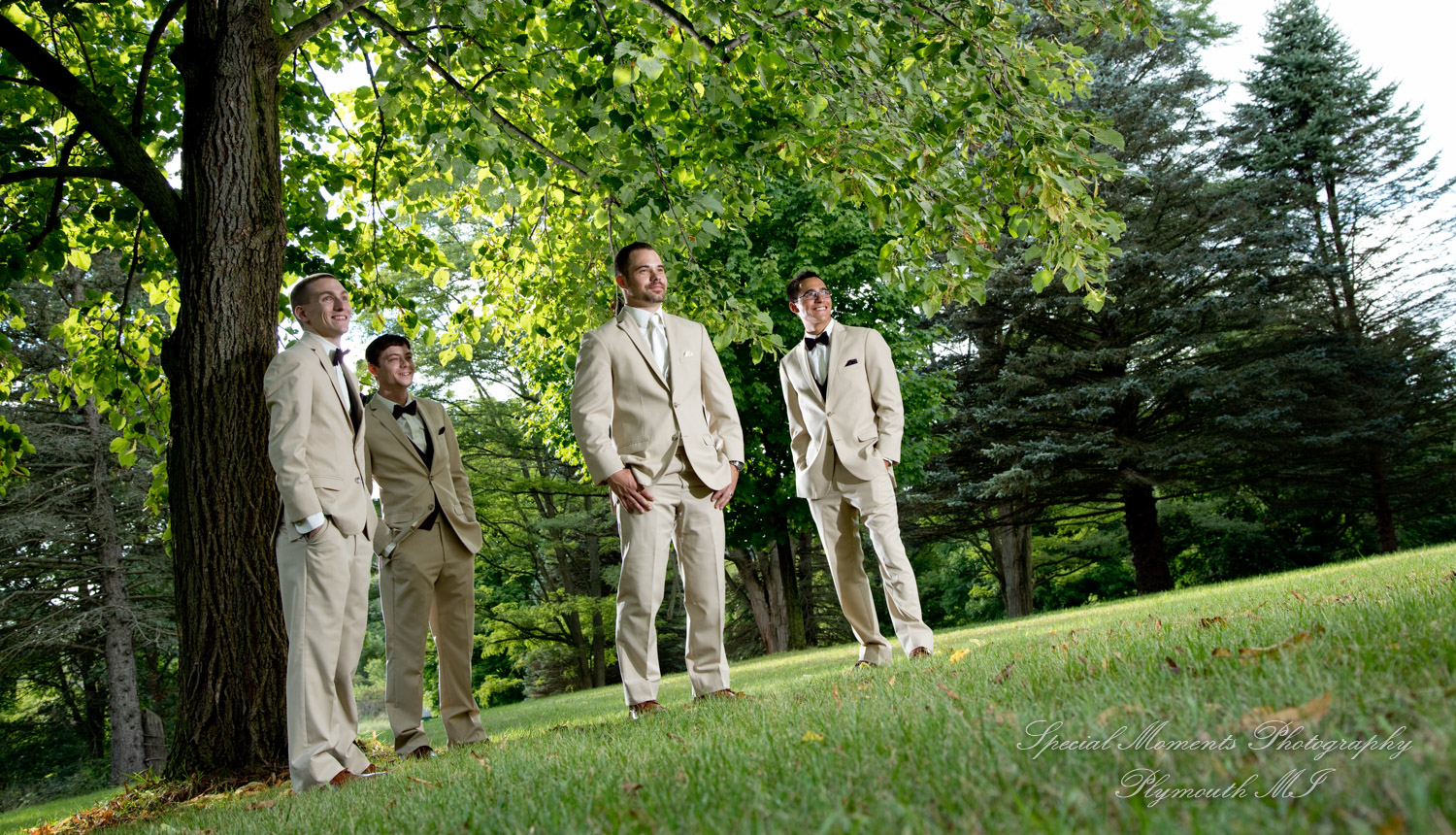 Melissa & Jeremy at Tri-county Sportsmen's League Saline MI wedding photography