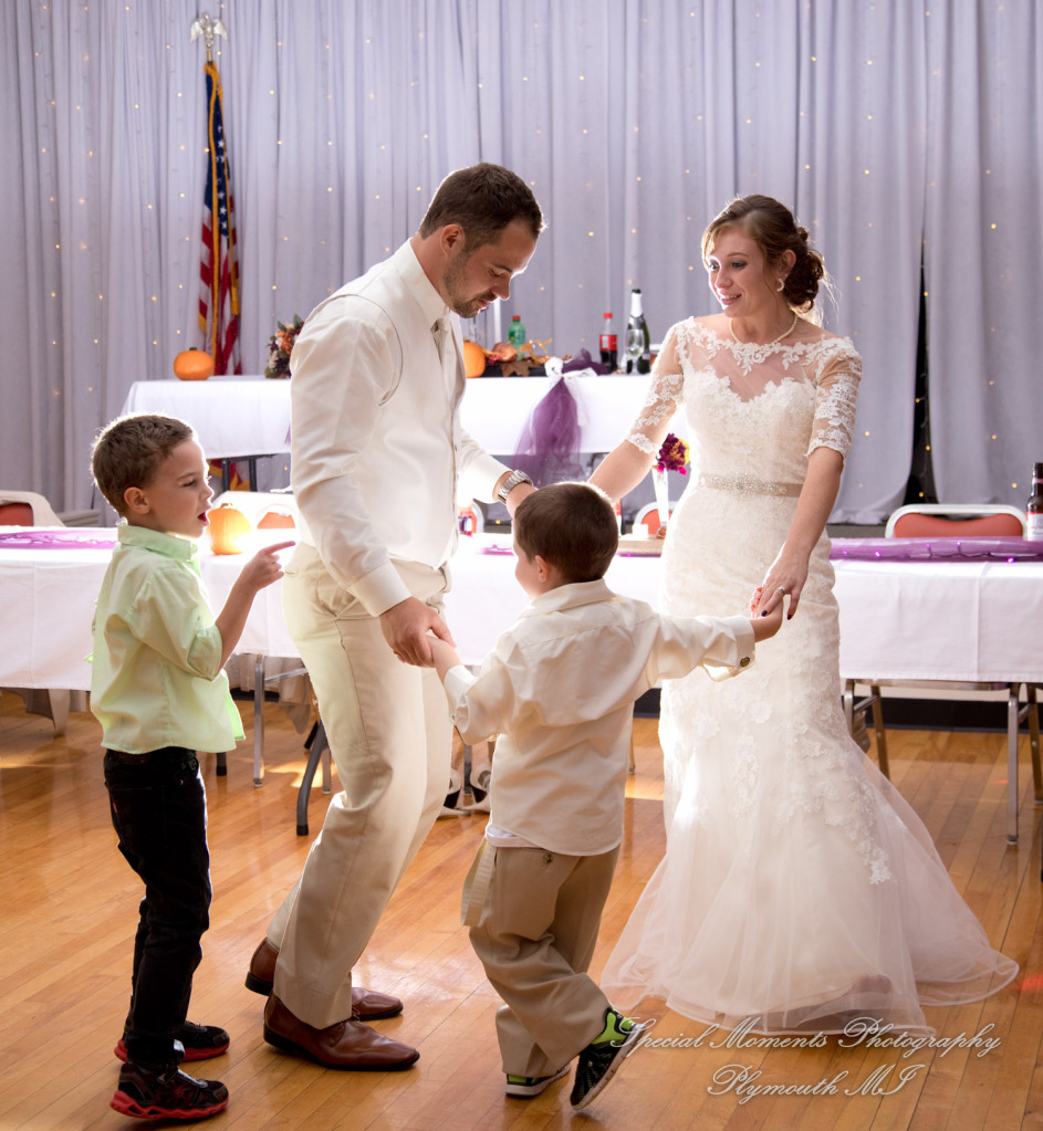 Melissa & Jeremy at Tri-county Sportsmen's League Saline MI wedding photography