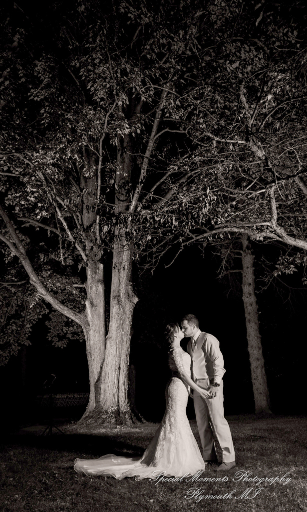 Melissa & Jeremy at Tri-county Sportsmen's League Saline MI wedding photography