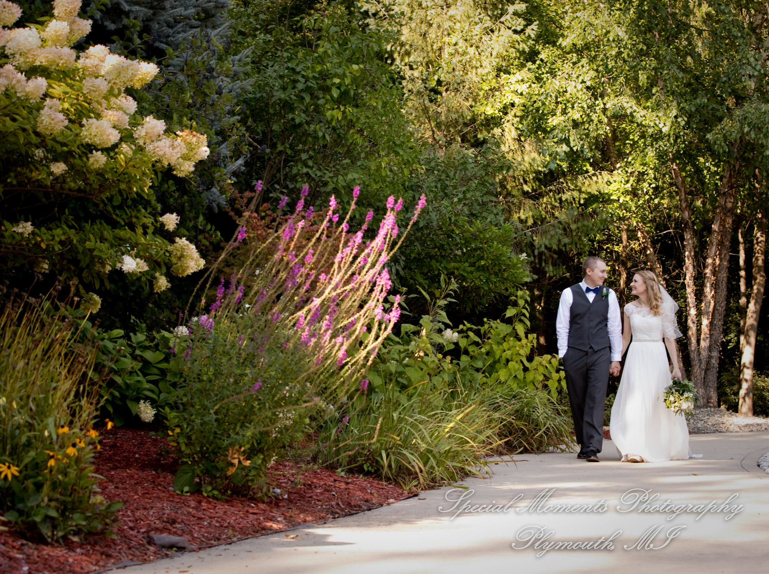Hannah & Cameron at Grecian Center Southgate MI wedding photography