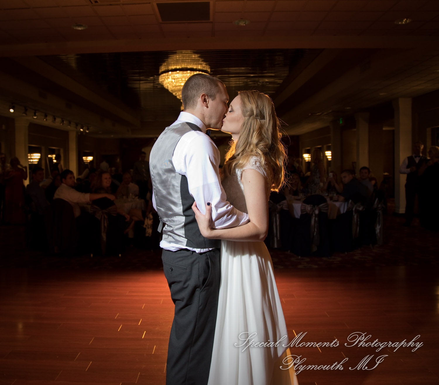 Hannah & Cameron at Grecian Center Southgate MI wedding photography