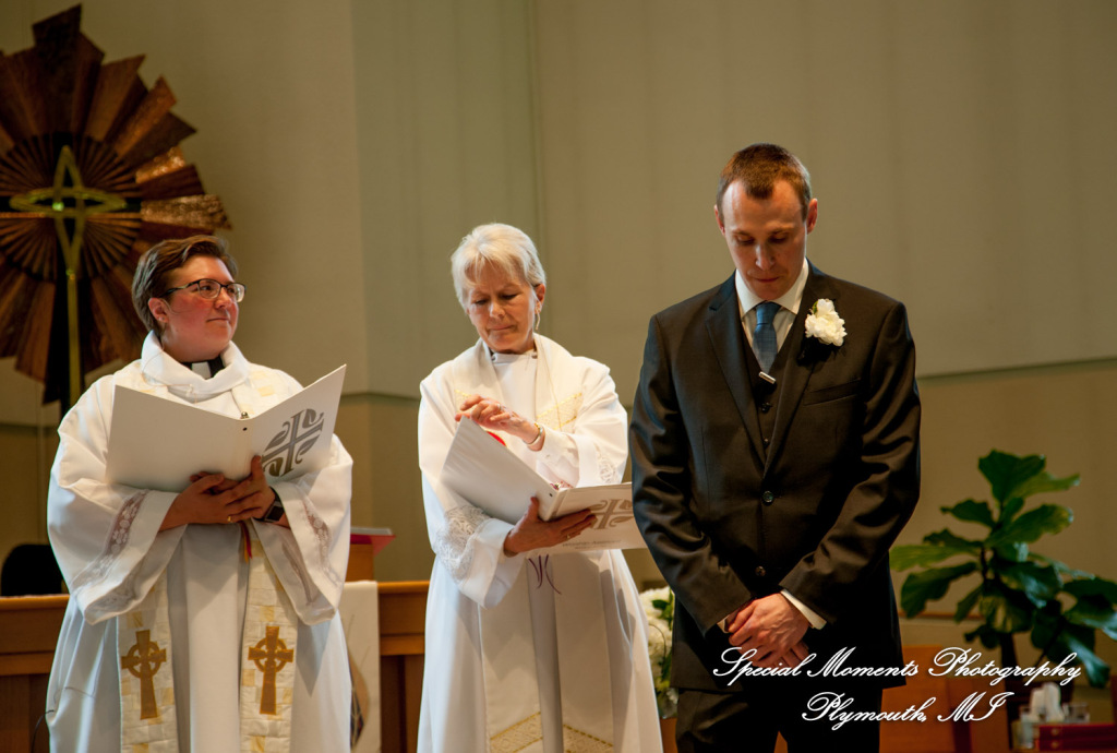 Emily & Scott at Prince Of Peace Lutheran Church Portage MI wedding photography