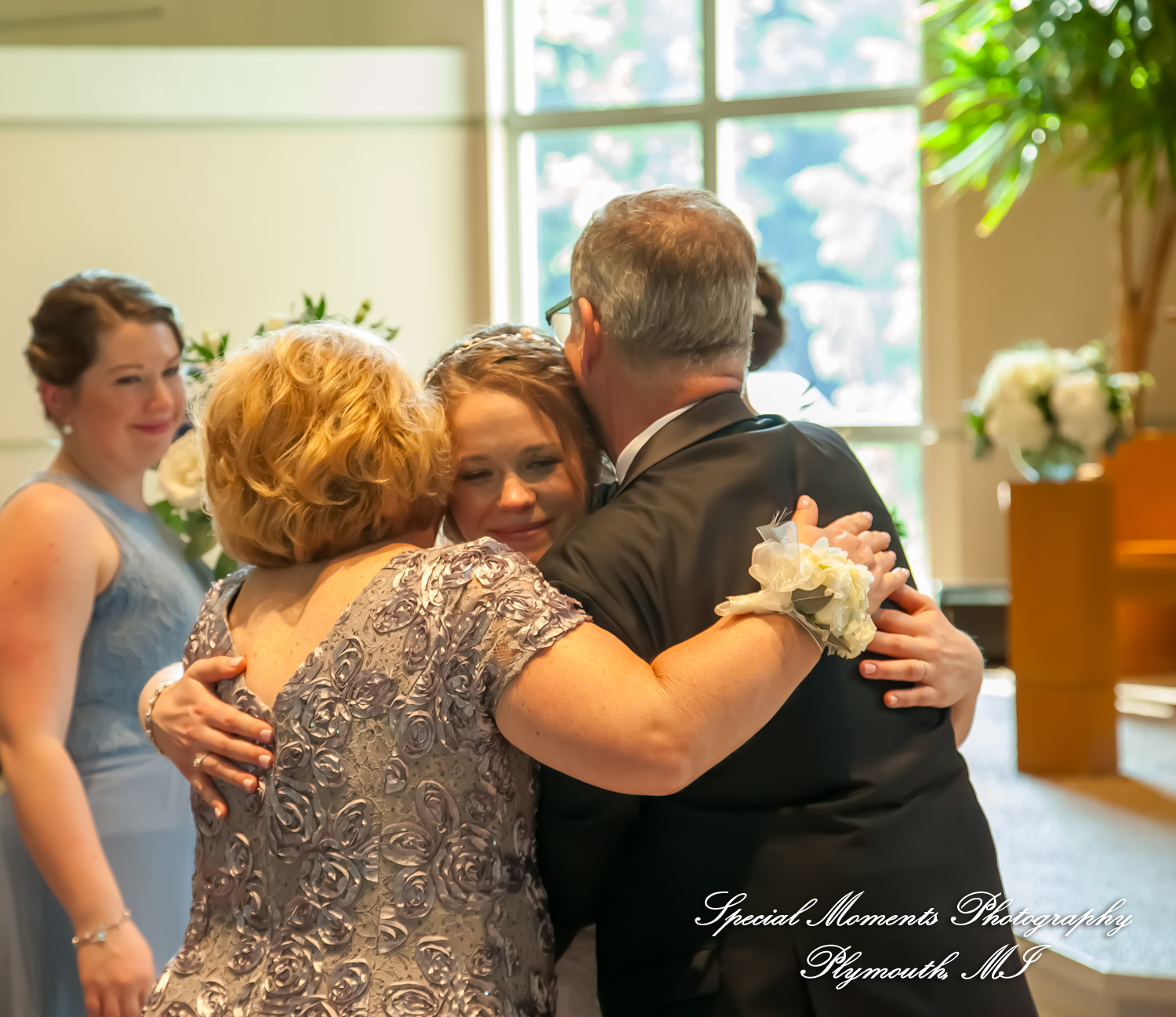 Emily & Scott at Prince Of Peace Lutheran Church Portage MI wedding photography